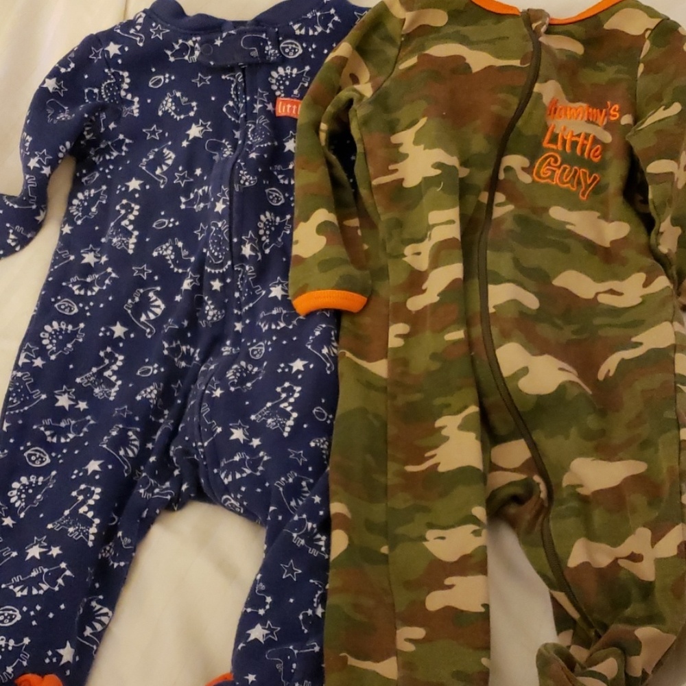 2 footie pajamas 3 to 6 months